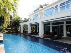Pool Villa for Sale in Pattaya on Phoenix Golf Course