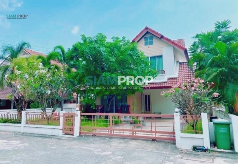 For rent Detached house Country home Sriracha