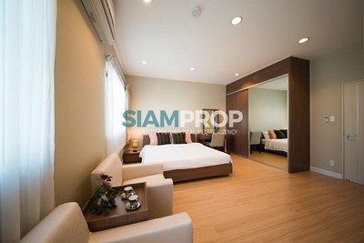 Service Apartment HamoniQ Residence Sriracha