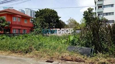 Land for sale 200 sq.w. Soi Ladprao 117