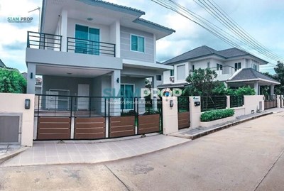 Sale/Rent country home lake and park Fully furnished Sale/Rent country home lake and park Fully furnished