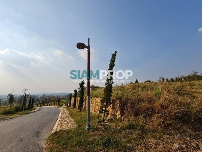 Open for sale of Toscana land, size 589.5 sq.wa. for only 51 million baht