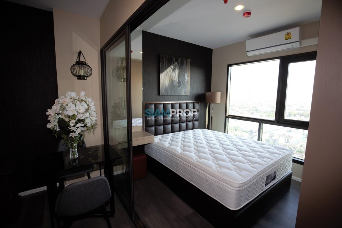 Condo The Stage Tao Poon for rent