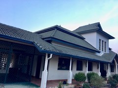 2 Houses on 3 rai of land In Pattaya 