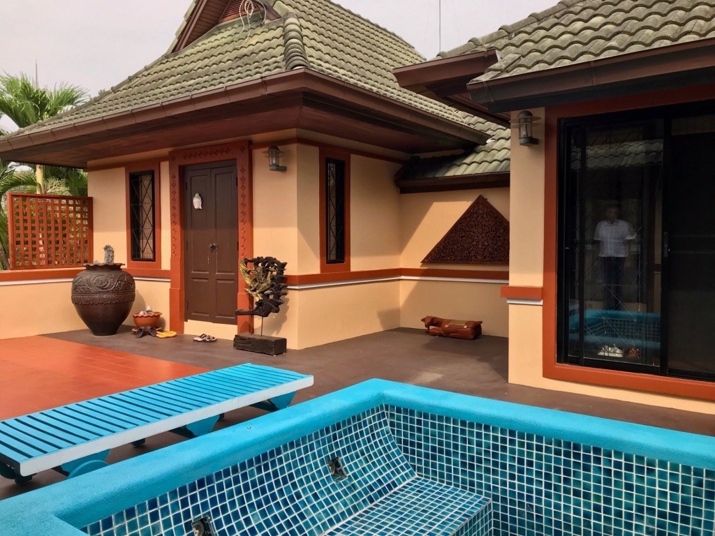 Well-priced Villa on 812 sq.m. plot at Phoenix Golf Estate 
