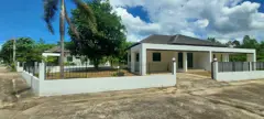Brand new semi-detached house in Village 41, Krachet, Rayong