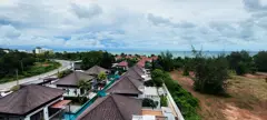 Big 3-bedroom condo with 2 pools and sea view in Oriental Beach, Rayong