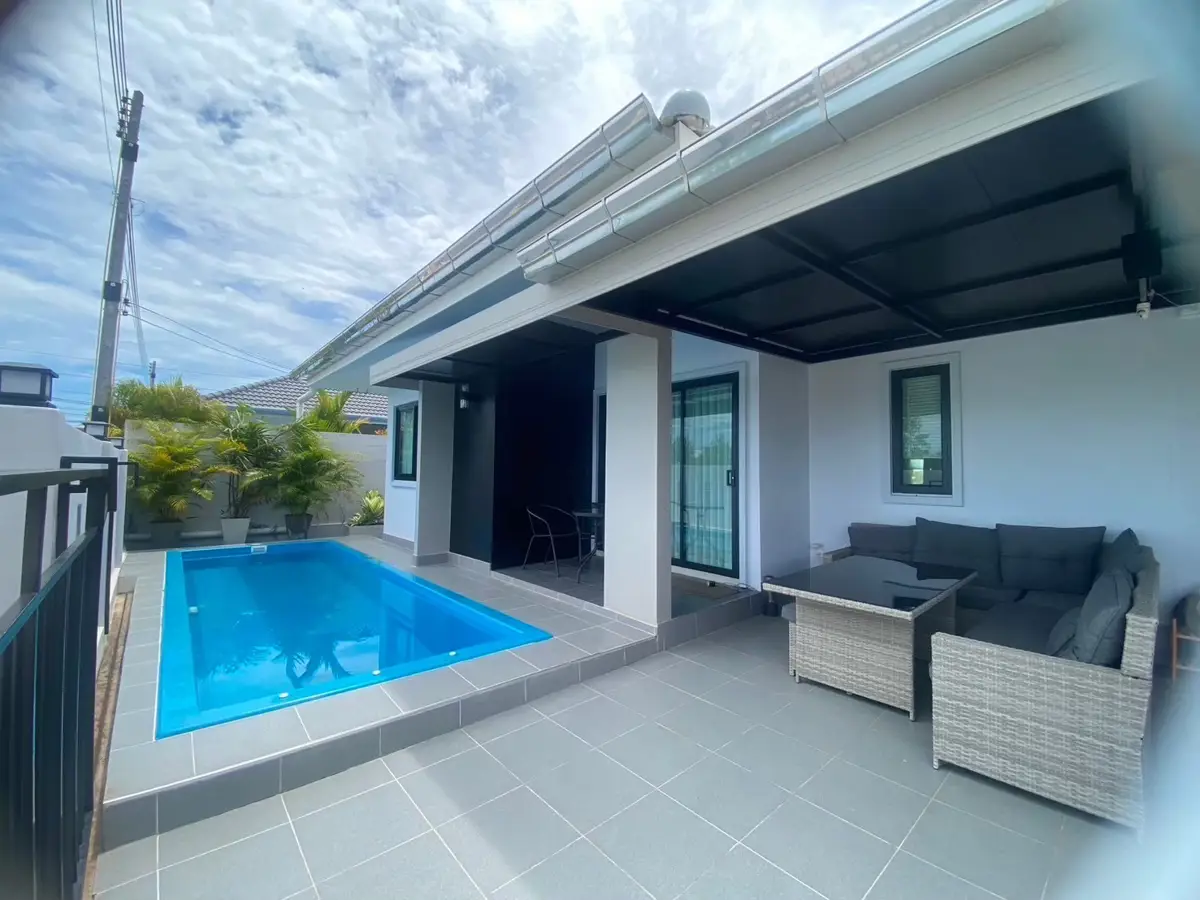 Villa with pool in residential area Home Run in Ban Phe, Rayong