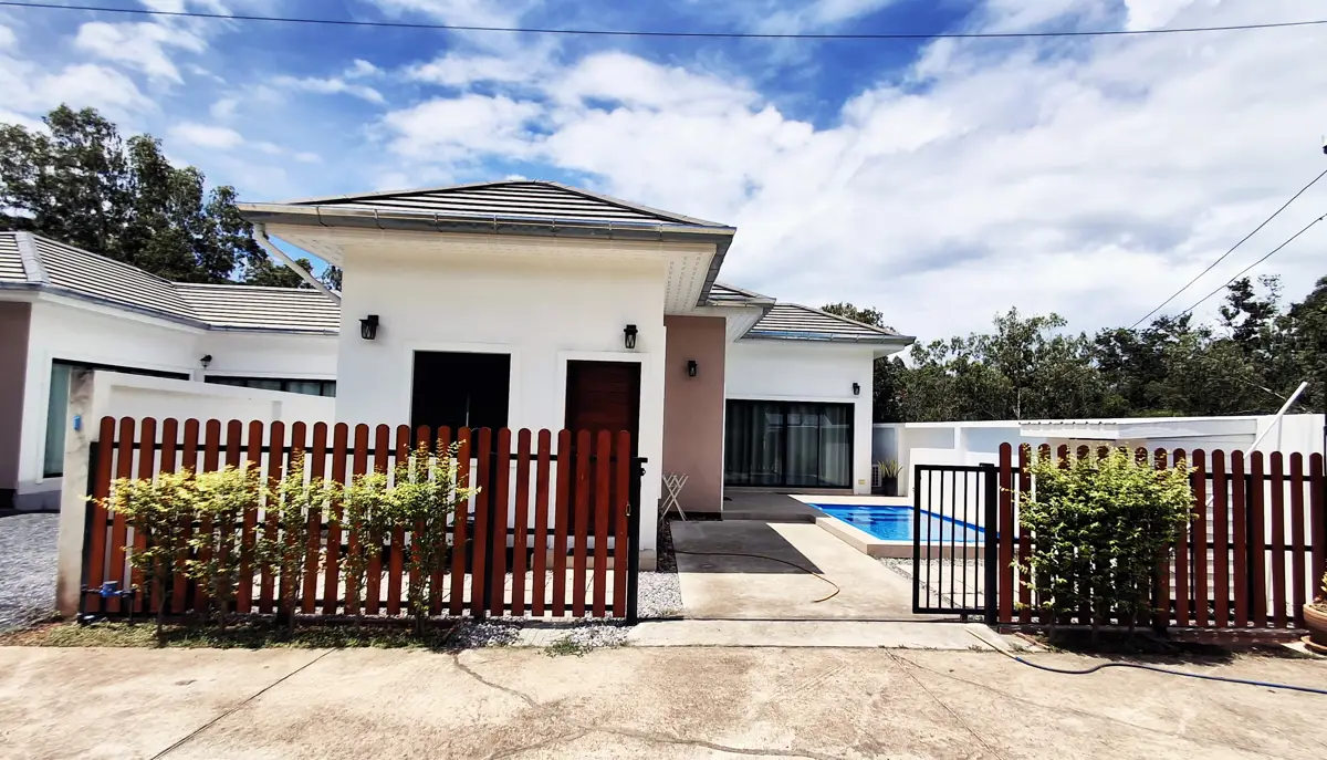 Newly built villa with private pool in Seaside Mae Phim, Rayong