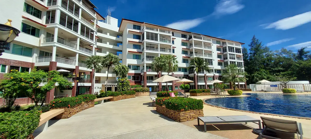 Condo directly at Mae Phim Beach, Rayong