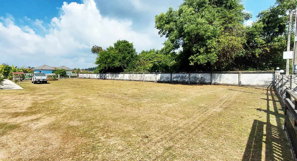 3 plots prepared for construction in Chakphong, Rayong