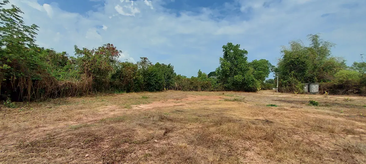 Land between road 3145 and the beach in Chakphong, Rayong