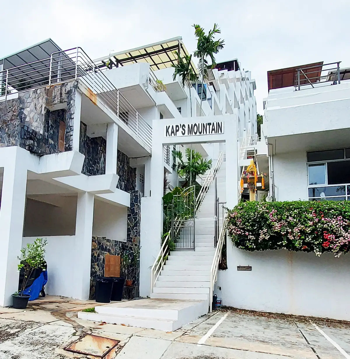 Condo with sea view in Kap's Mountain, Rayong