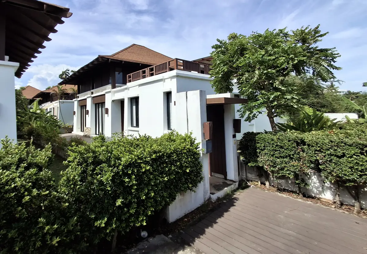 Stunning sea view villa for sale in Oriental Beach, Rayong
