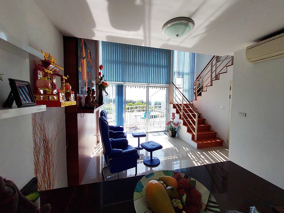 Penthouse with the best sea views in Mae Phim