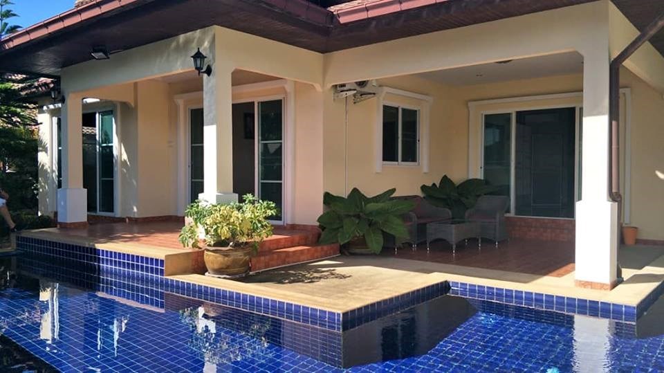 Pool Villa Soi Saim For Sale