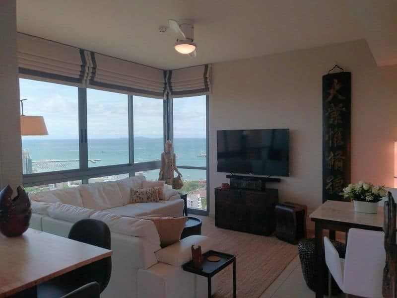 UNIXX Condo Sea View For Sale