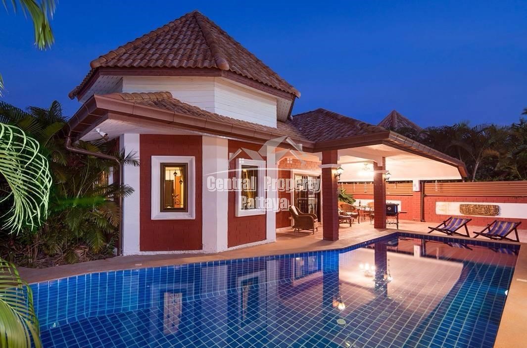 Beautiful 3 bedroom pool villa in South Pattaya, just 5 minutes from the beach