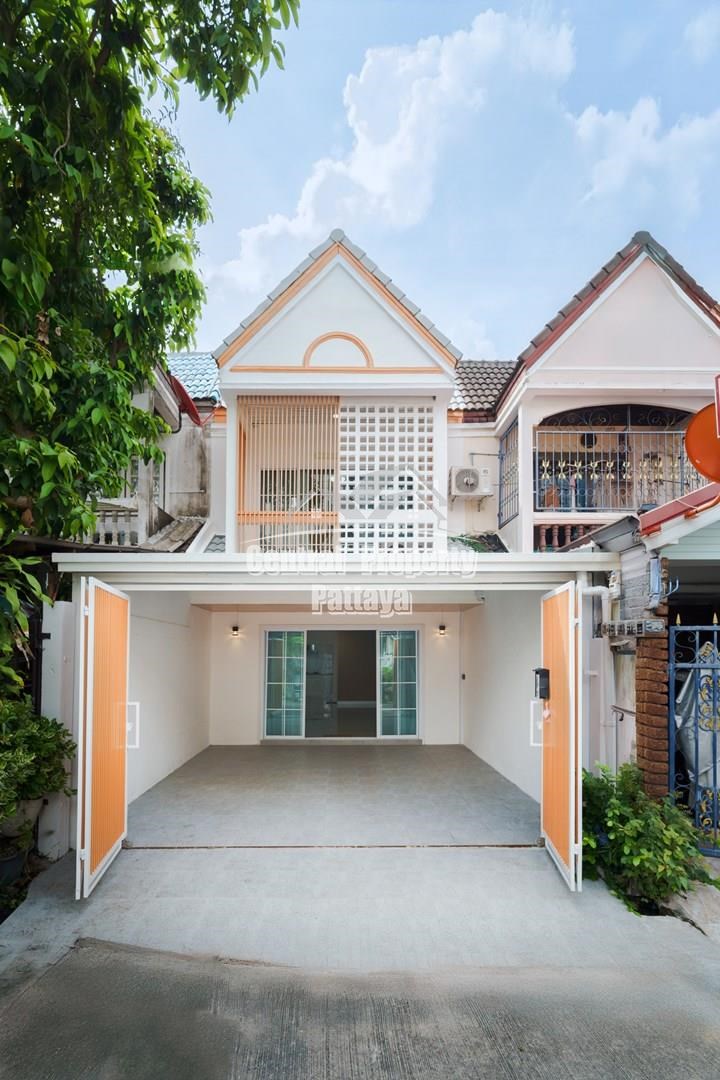 Townhouse in Pattaya North