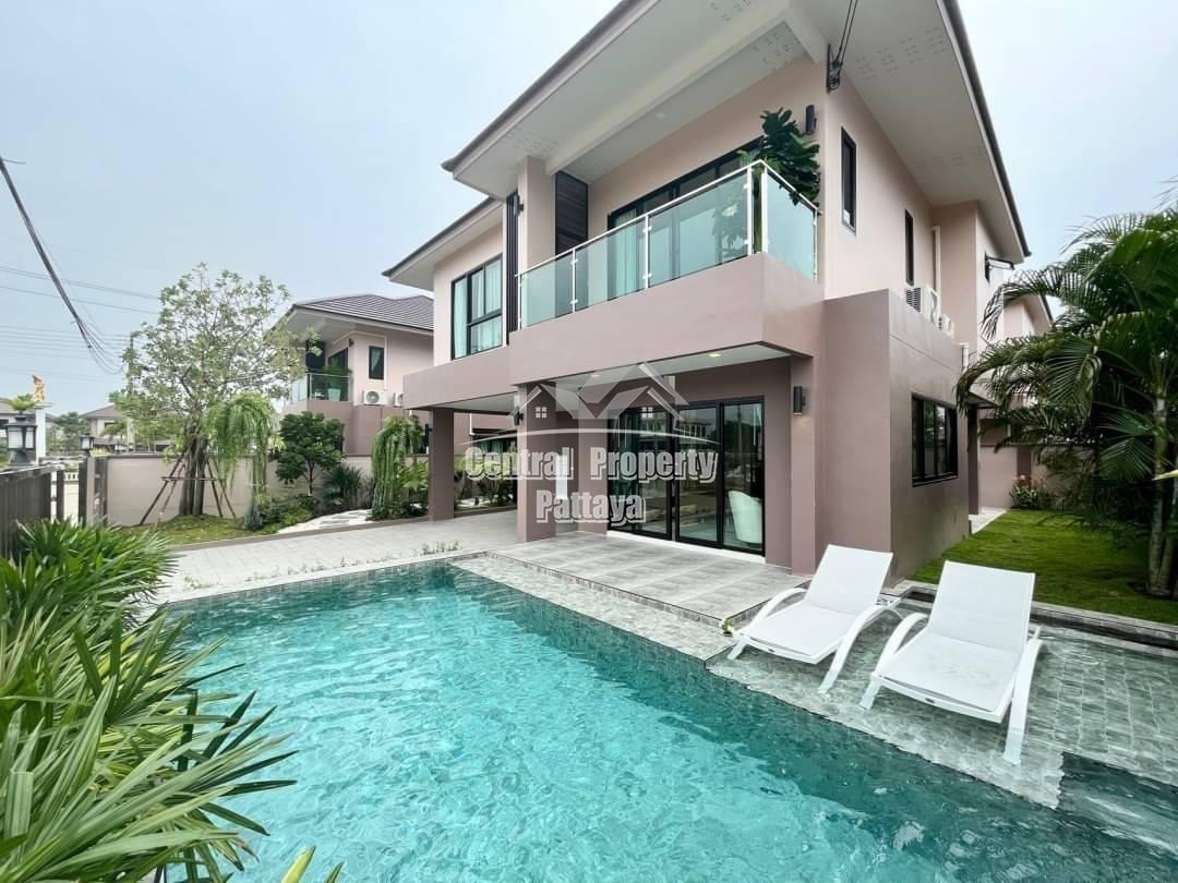 Superb, 4 bed, 3 bath, private pool house for sale in Huay Yai. 