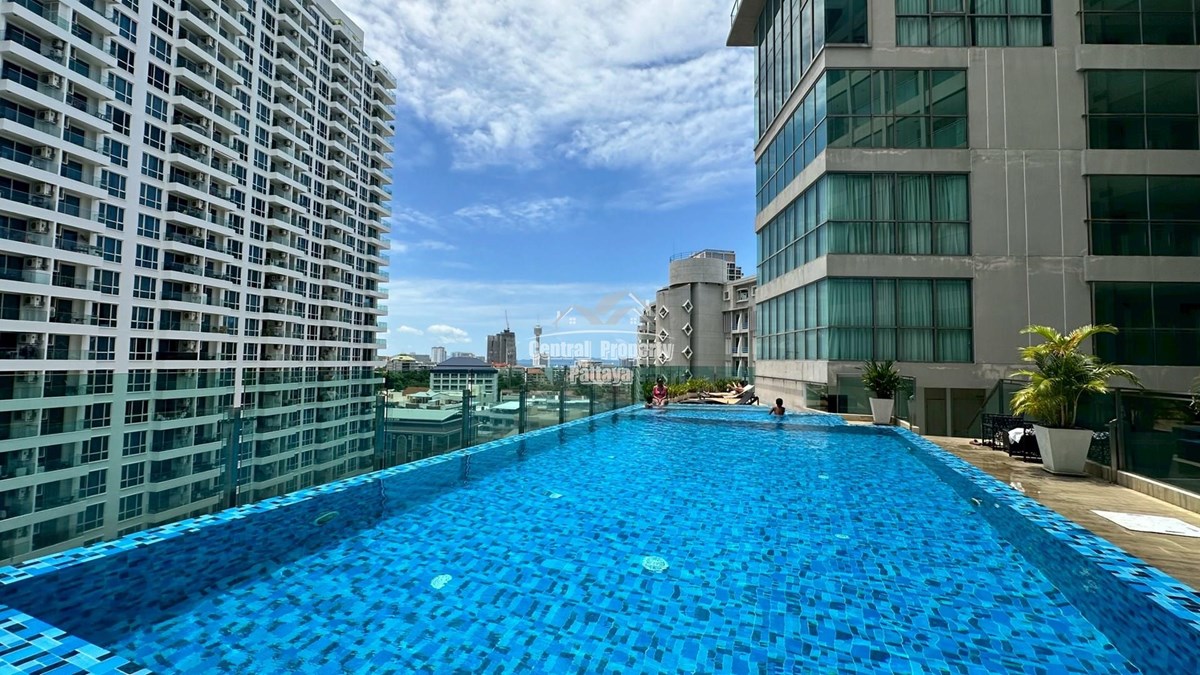Elegant Corner Unit with Panoramic Views – The Cloud, Pattaya