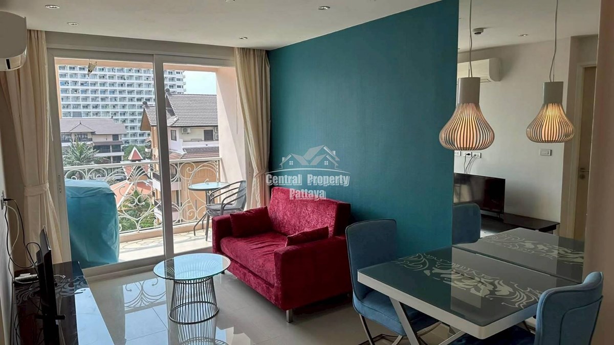 Condominium in Jomtien Featuring a Large Lagoon Pool and Unique Leisure Facilities.