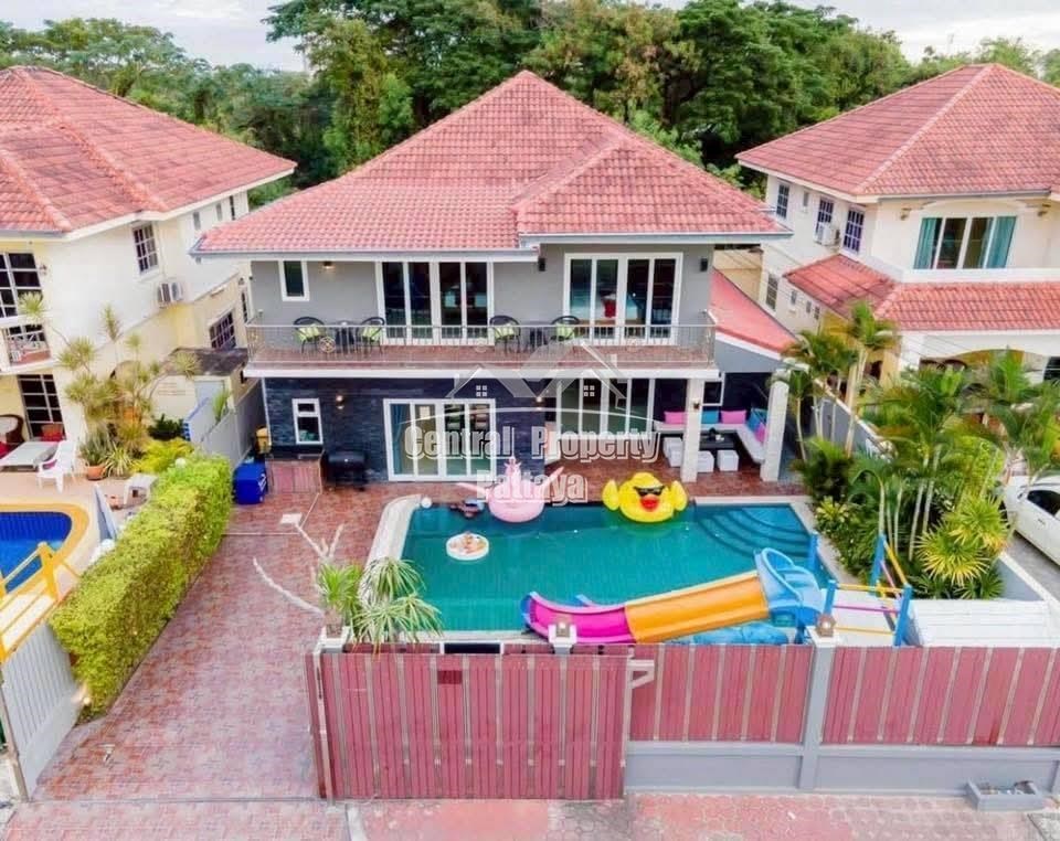 Exclusive Residential Village in Jomtien Offering Spacious Living and Prime Location Convenience.