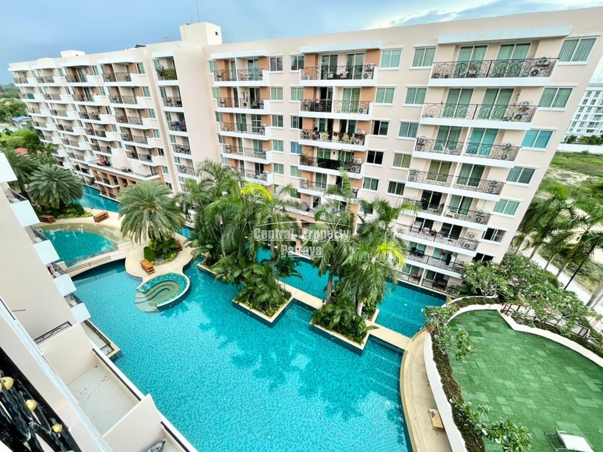 The paradise park 1 Bedroom condo for rent  close to the beach just 3 Minutes.
