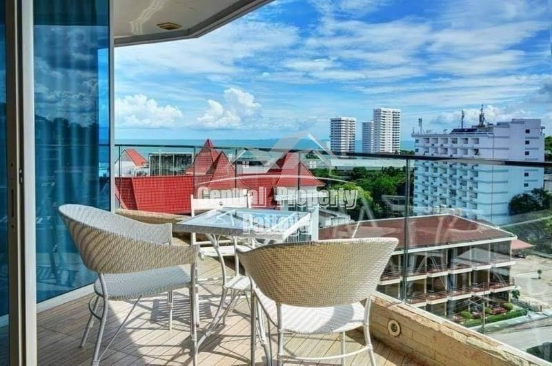 2 Bedrooms condo in the heart of Cosy Beach for sale, The Cliff received recently the Award for Residential Development.