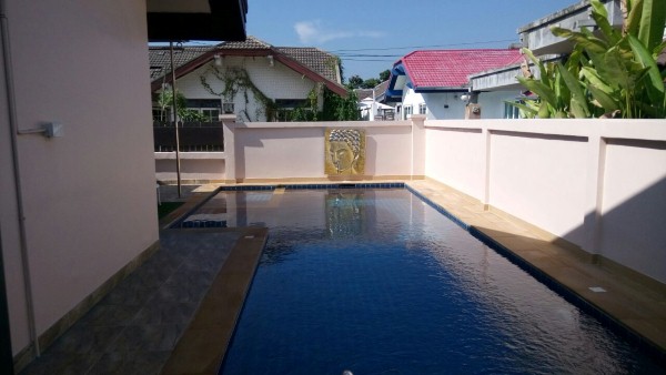 Private pool