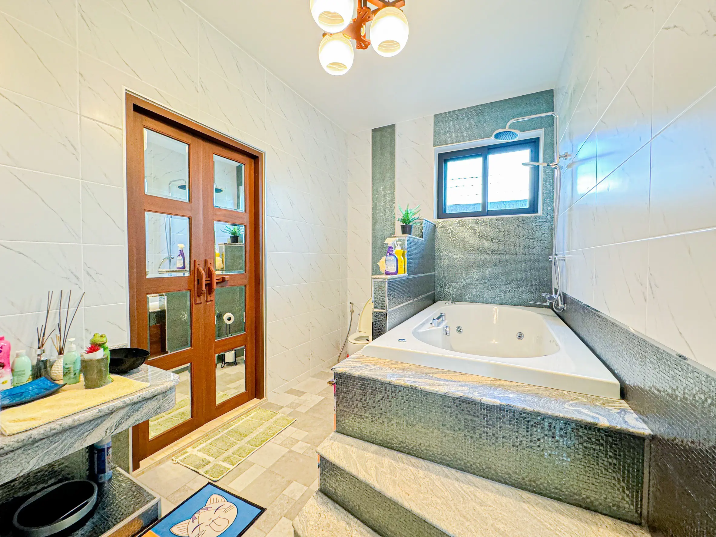 Bathroom with bath tub