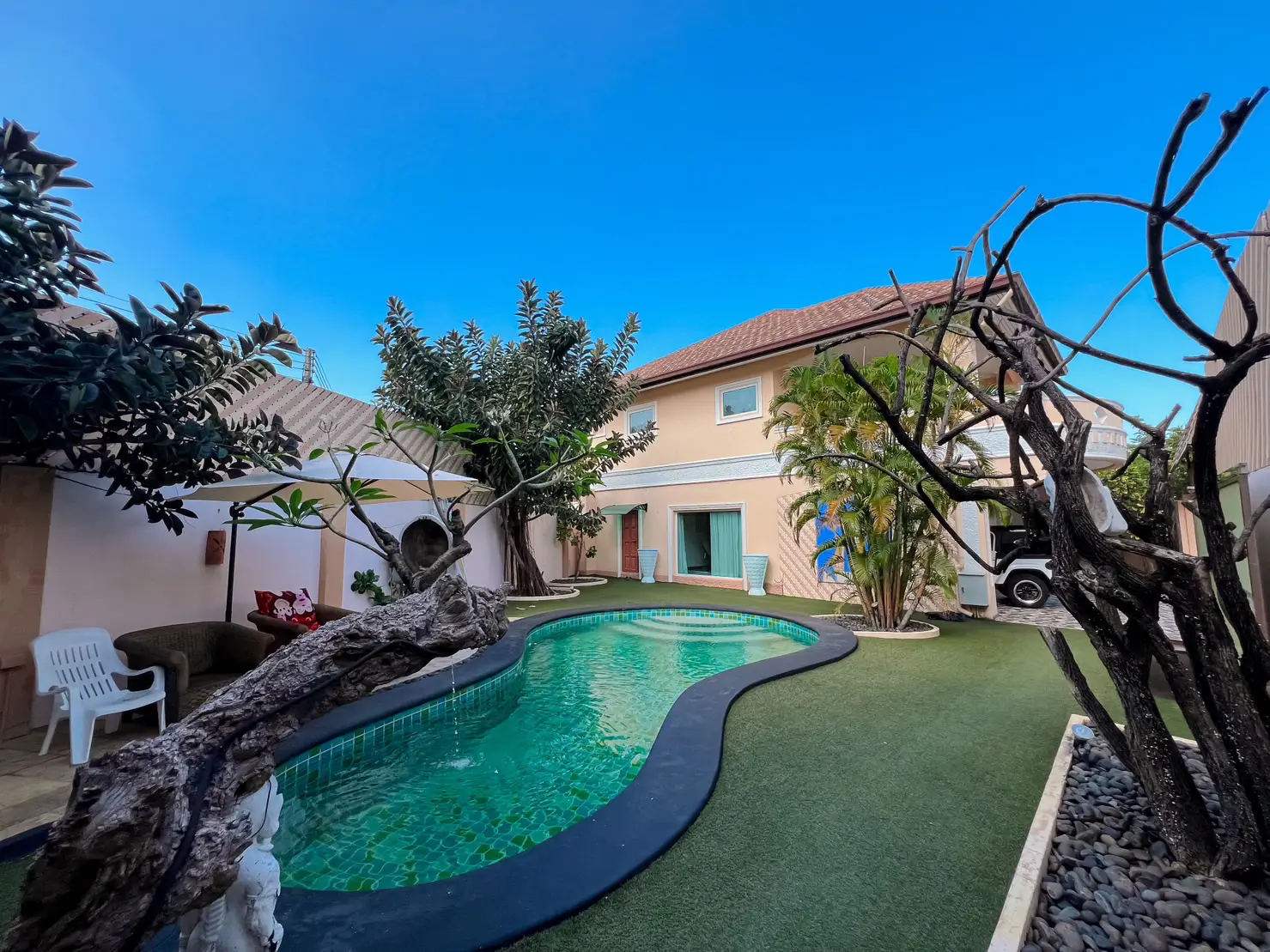 Private Swimming Pool