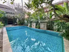 Baan Anda Village