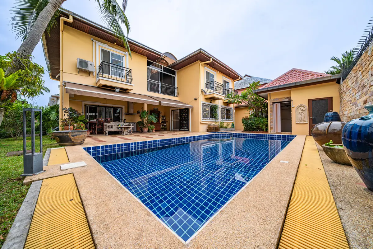 Private Swimming Pool