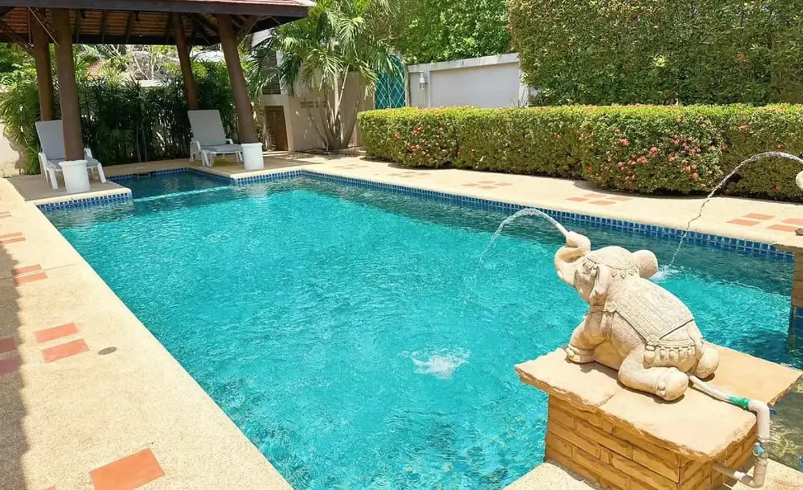 Charming 3-Bed Pool Villa Pattaya