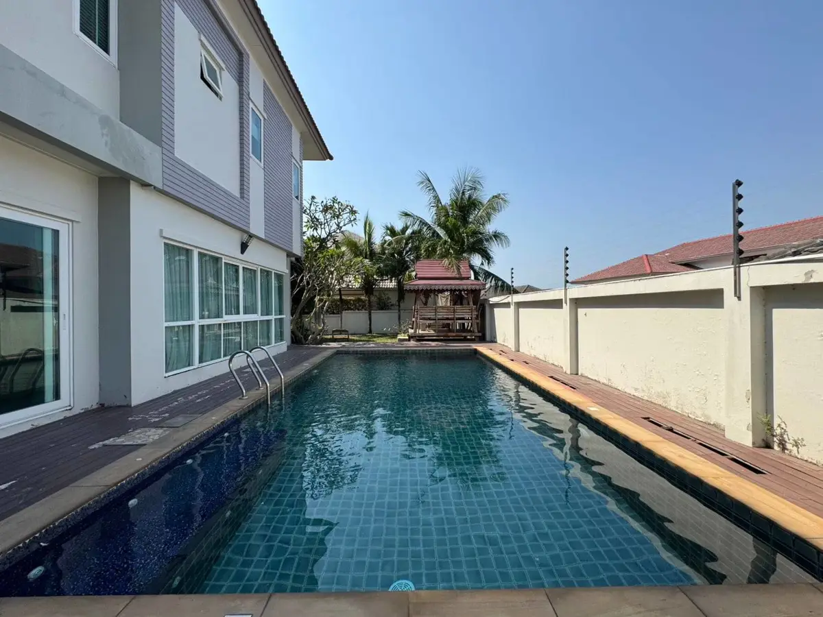 Private Swimming Pool