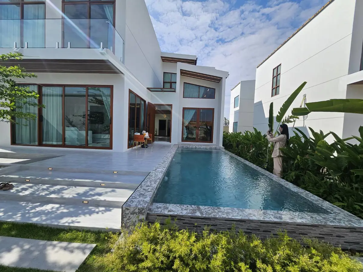 Private Swimming Pool