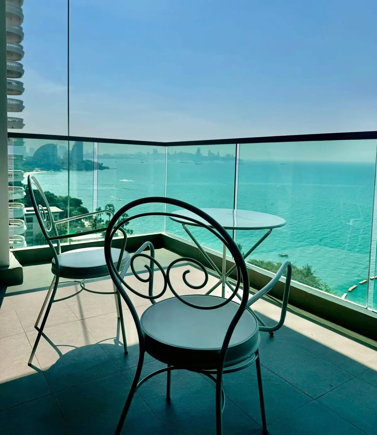 Condo in Wong Amat Beach