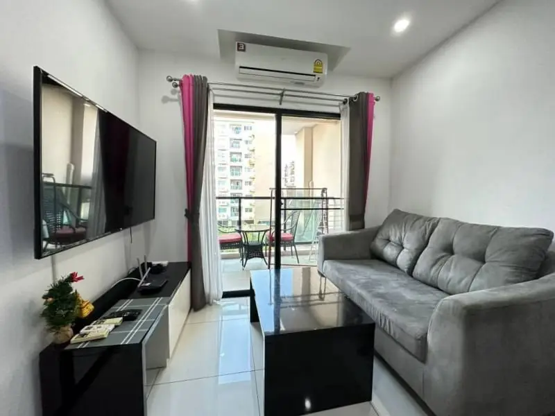 Condo in Pratumnak Hill