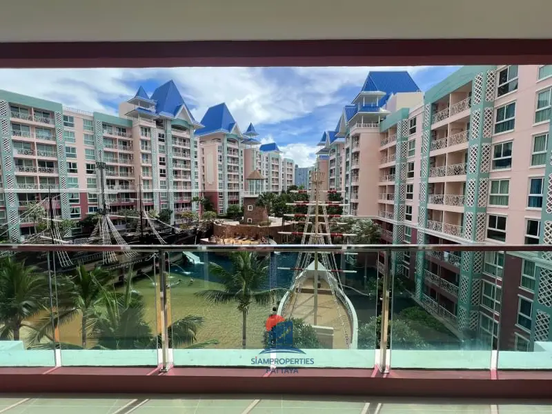 Grand Caribbean Condo Resort Pattaya