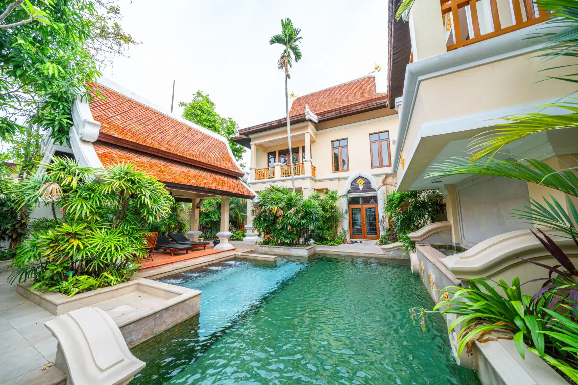 Private Swimming Pool