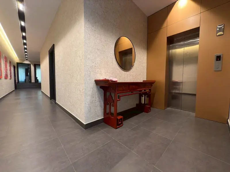 Private Elevator 