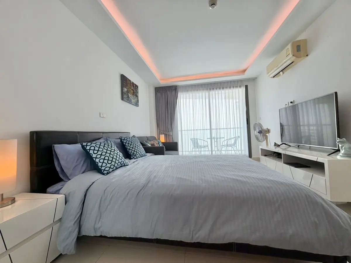Laguna Beach Resort 3 – The Maldives Condo for Sale in Pattaya