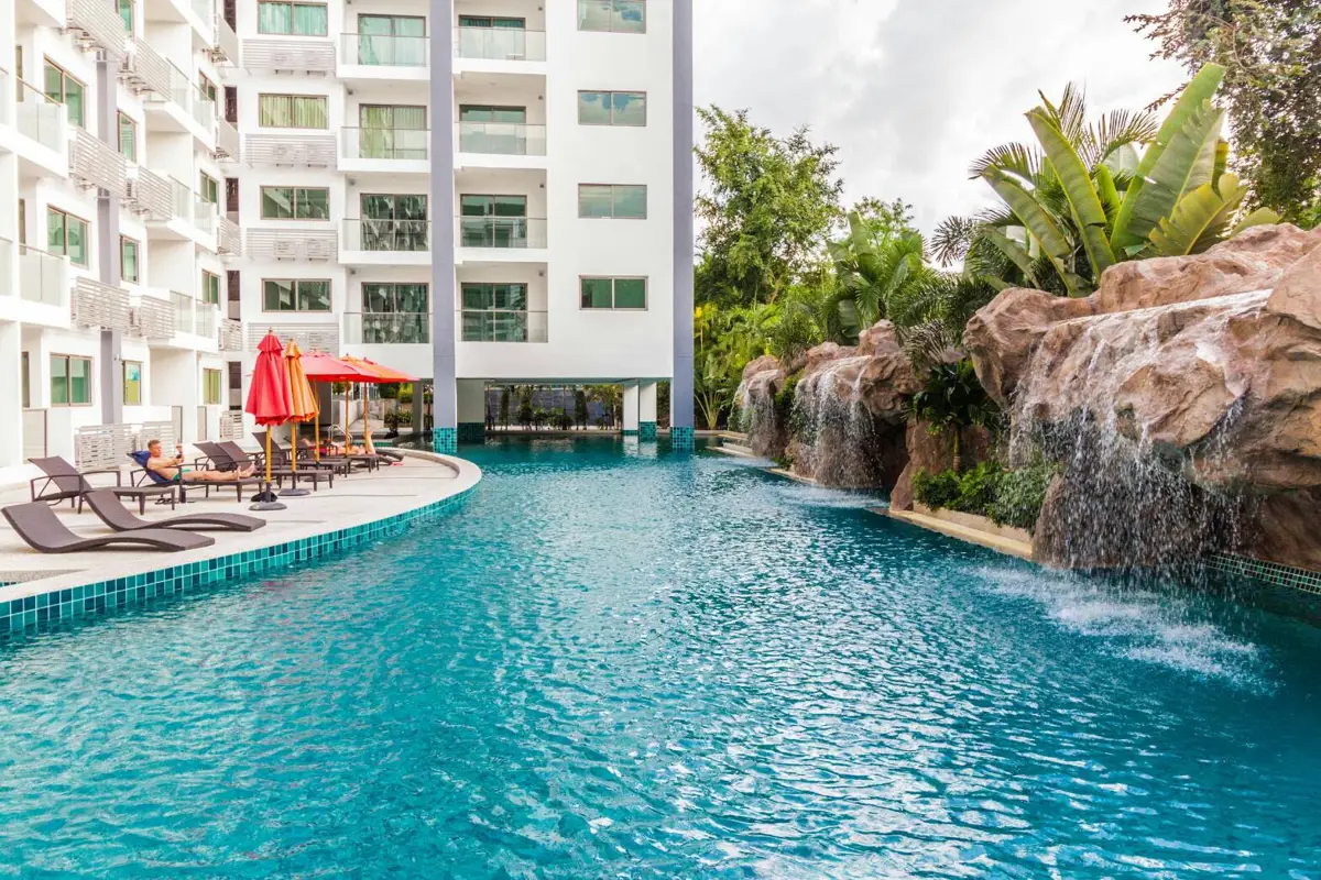Condo in Na Kluea