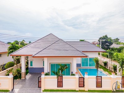 Brand New 3 Bedroom House for Sale in Pattaya. Huay yai.