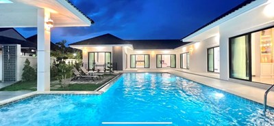 6 Bedroom Modern Luxury House for Sale in Pattaya