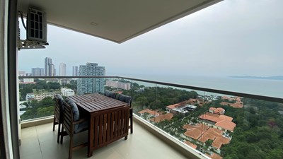 2-Bed Condo for Sale or Rent in The Peak Towers Pattaya