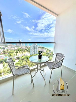One Bedroom for Sale in The Peak Tower Condo Pattaya