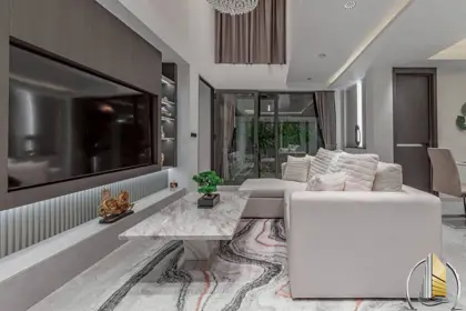 5 Bed Luxury House for sale in South pattaya