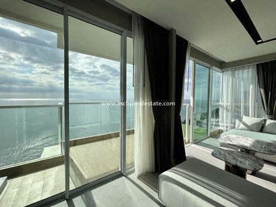 Luxury Beachfront Condo 3 Bedroom for Sale in Jomtien Pattaya